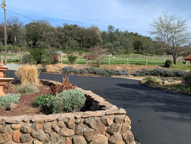 13587 Garden Bar Rd, Grass Valley, CA 95949
