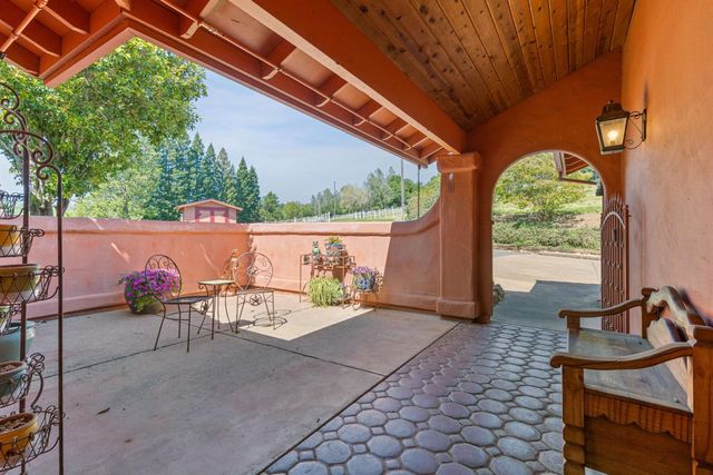13587 Garden Bar Rd, Grass Valley, CA 95949