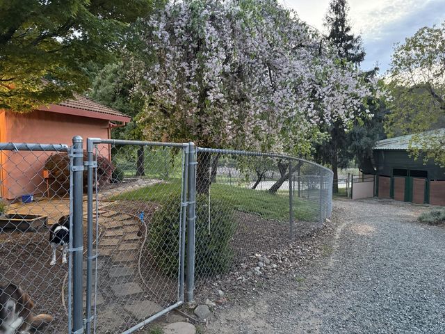 13587 Garden Bar Rd, Grass Valley, CA 95949