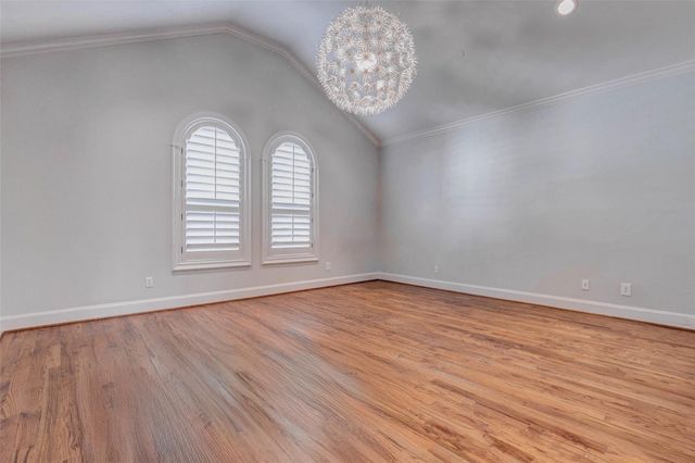 5410 Valerie St, Bellaire, TX 77401