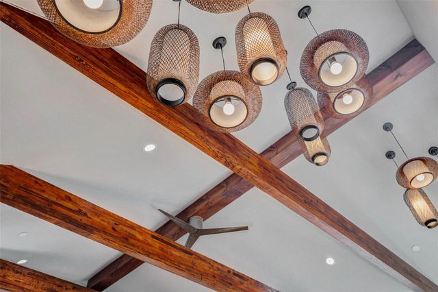 5410 Valerie St, Bellaire, TX 77401