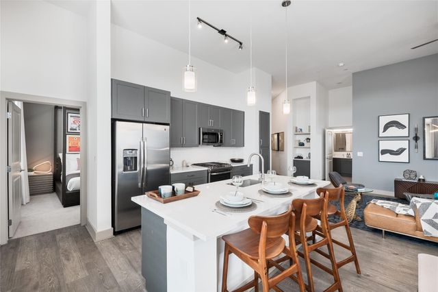 160 Birdsall Street 1447, Houston, TX 77007