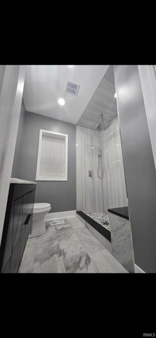 4004 Euclid Avenue, East Chicago, IN 46312