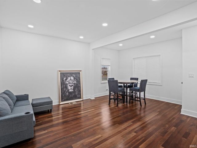 4004 Euclid Avenue, East Chicago, IN 46312