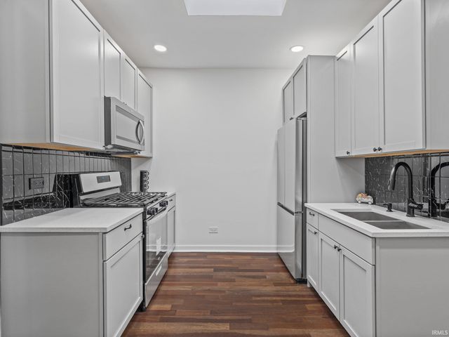 4004 Euclid Avenue, East Chicago, IN 46312