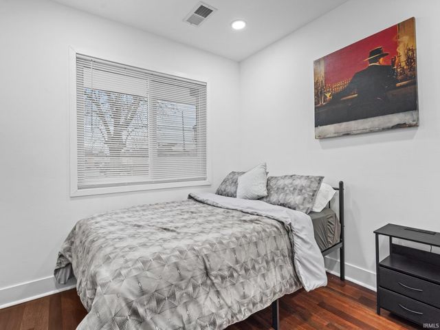 4004 Euclid Avenue, East Chicago, IN 46312