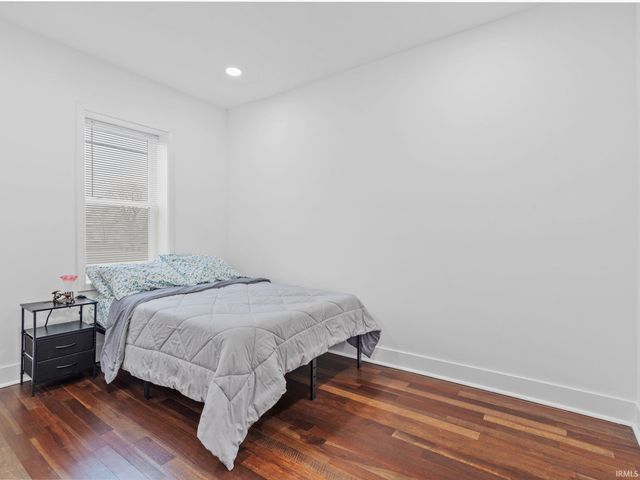 4004 Euclid Avenue, East Chicago, IN 46312