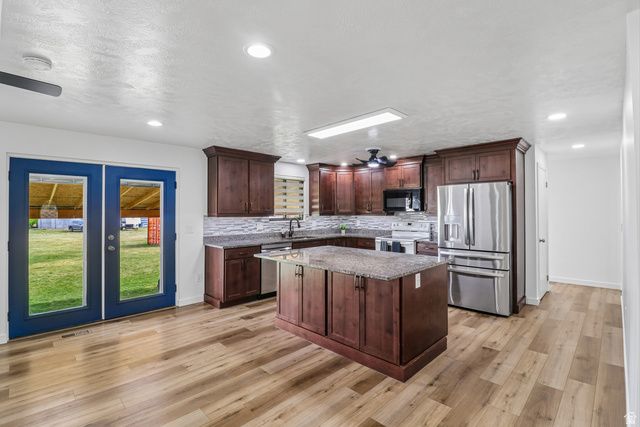 2668 W HORSESHOE CIR, South Jordan, UT 84095
