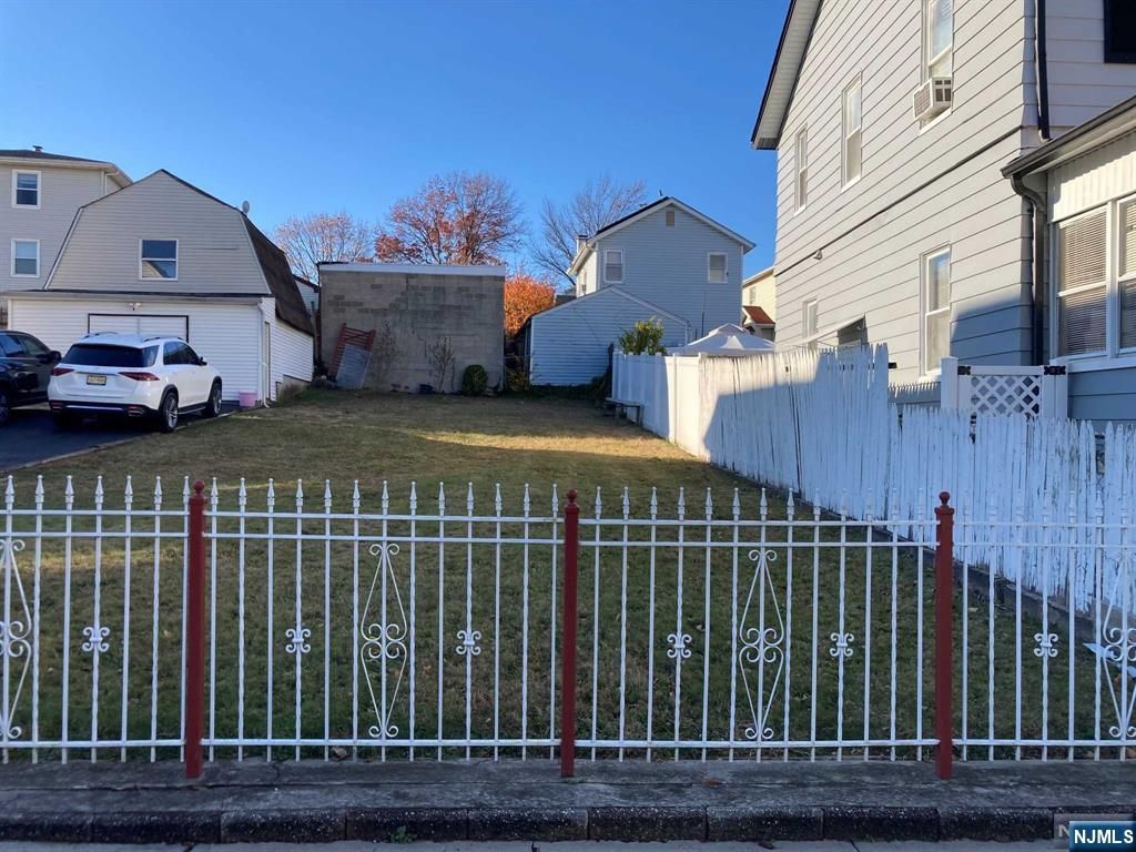 21 Ralph Street, Belleville, NJ 07109