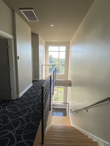 1900 Eastland Ave Ste 201, Nashville, TN 37206