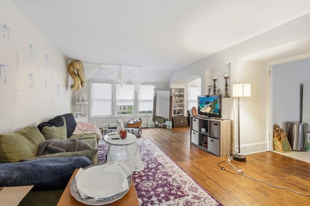 3244 Lyndale Avenue S, Minneapolis, MN 55408