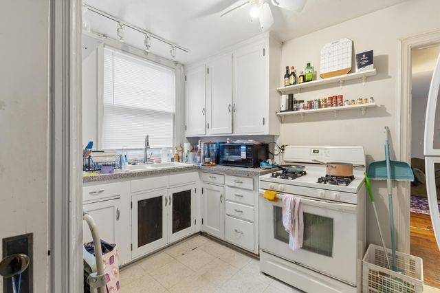 3244 Lyndale Avenue S, Minneapolis, MN 55408