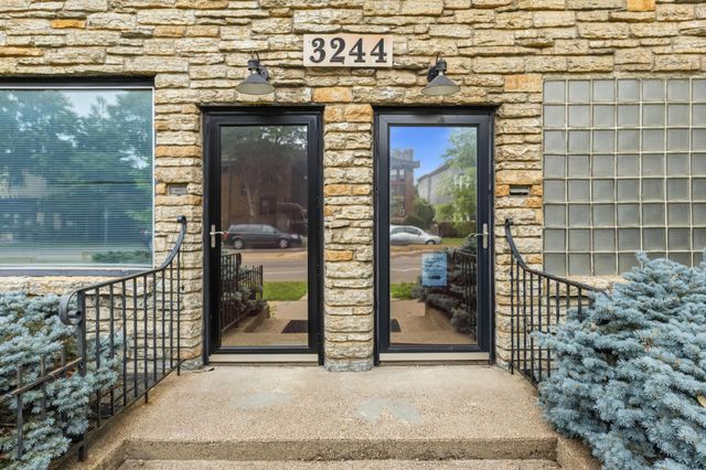 3244 Lyndale Avenue S, Minneapolis, MN 55408
