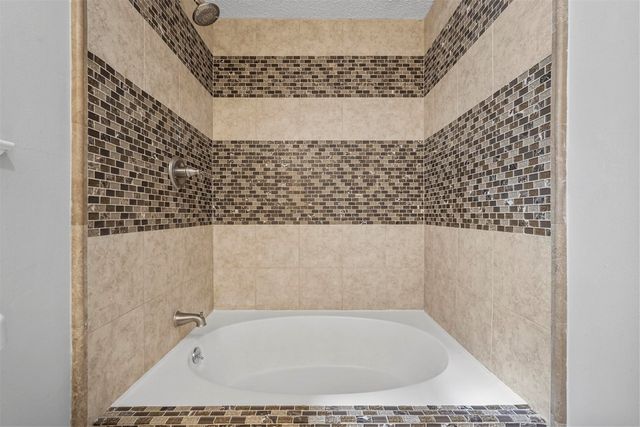 7340 Skillman Street 108, Dallas, TX 75231