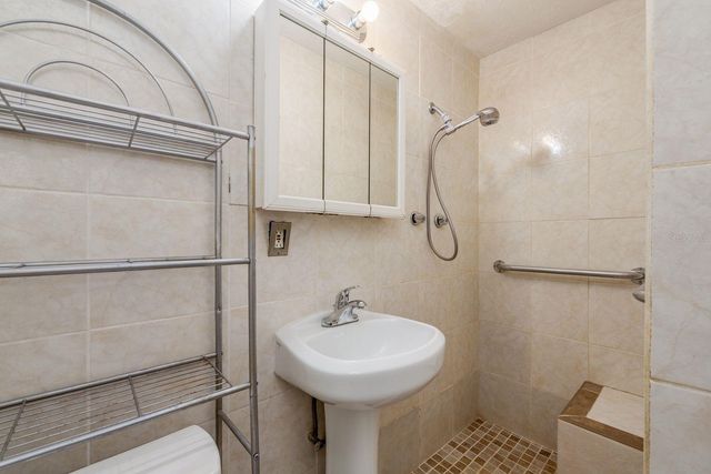 1748 COLMAR DRIVE, Holiday, FL 34690