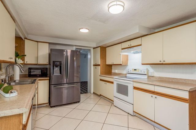 1748 COLMAR DRIVE, Holiday, FL 34690