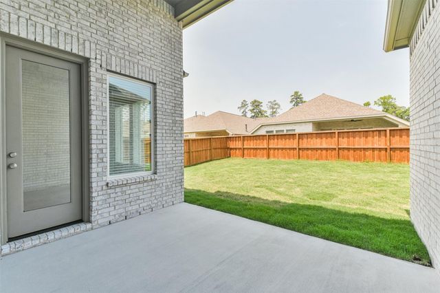 7216 Stillmeadow Grove Drive, Magnolia, TX 77354