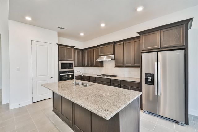 7216 Stillmeadow Grove Drive, Magnolia, TX 77354
