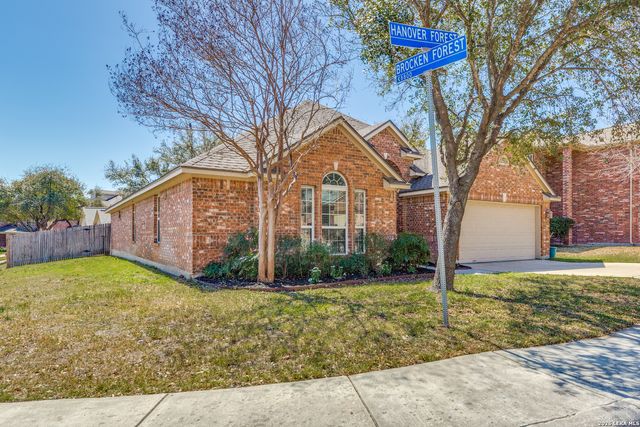 8910 HANOVER FRST, Helotes, TX 78023
