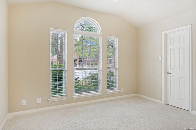 8910 HANOVER FRST, Helotes, TX 78023