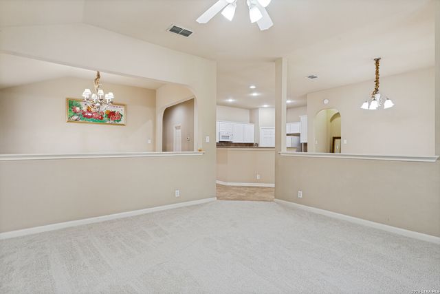 8910 HANOVER FRST, Helotes, TX 78023