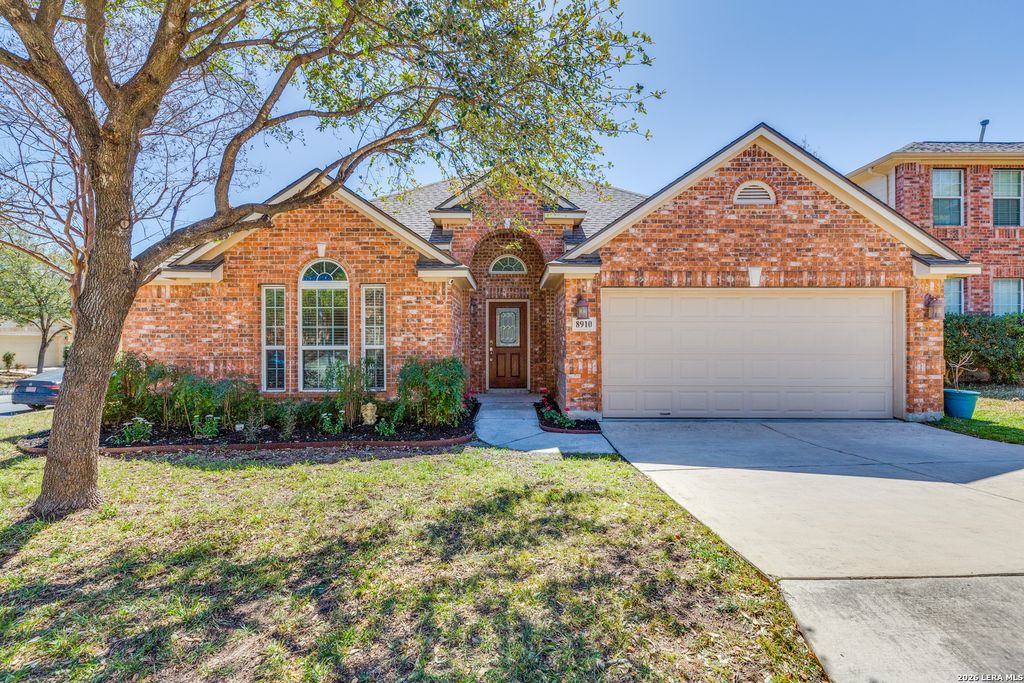 8910 HANOVER FRST, Helotes, TX 78023