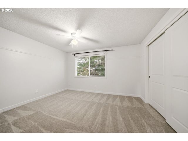 7113 Ne 43RD St F, Vancouver, WA 98661