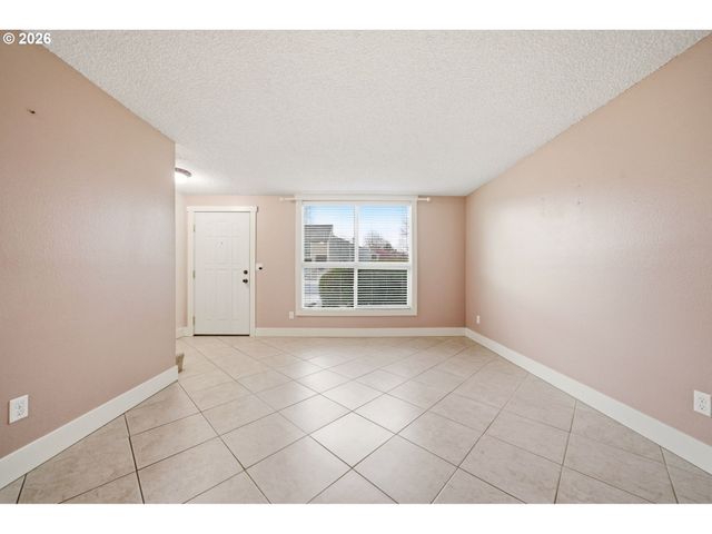 7113 Ne 43RD St F, Vancouver, WA 98661