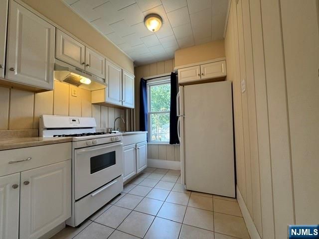 135 Cresskill Avenue, Dumont, NJ 07628