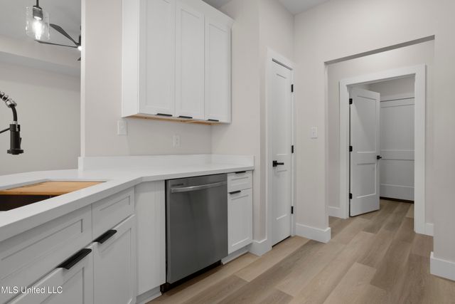 1773 Granhurst Drive, Gautier, MS 39553