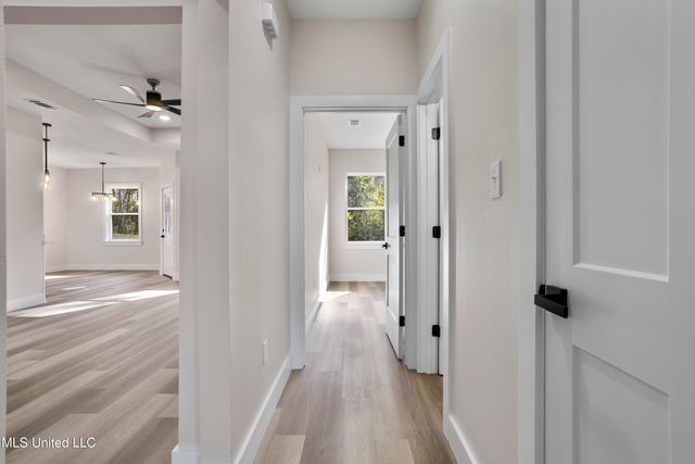 1773 Granhurst Drive, Gautier, MS 39553