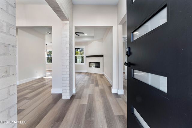 1773 Granhurst Drive, Gautier, MS 39553