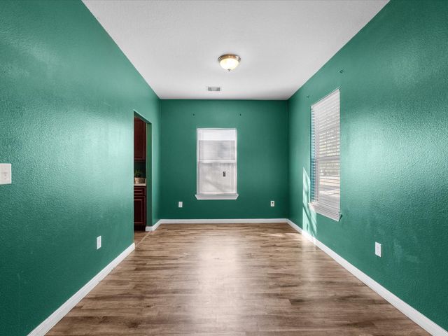 2105 Howell Avenue, La Marque, TX 77568