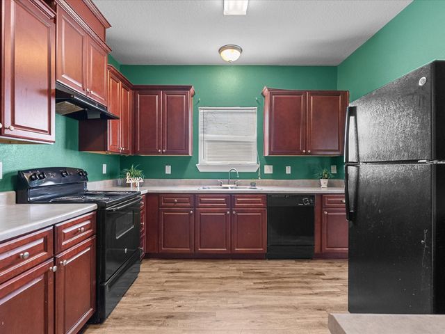 2105 Howell Avenue, La Marque, TX 77568