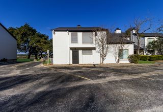 1101 Parkview Dr Apt B15, Canyon Lake, TX 78133