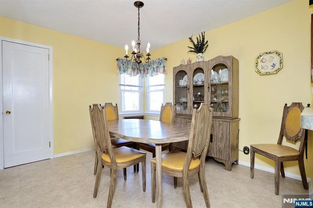 7 Overlook Drive, Dumont, NJ 07628