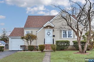 7 Overlook Drive, Dumont, NJ 07628