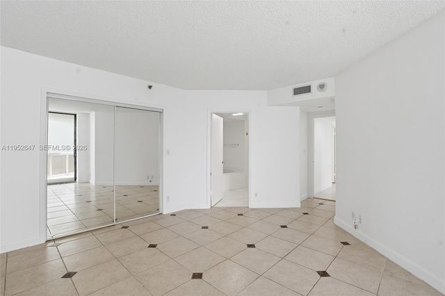 20185 E Country Club Drive 502, Aventura, FL 33180