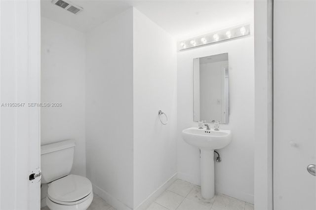 20185 E Country Club Drive 502, Aventura, FL 33180