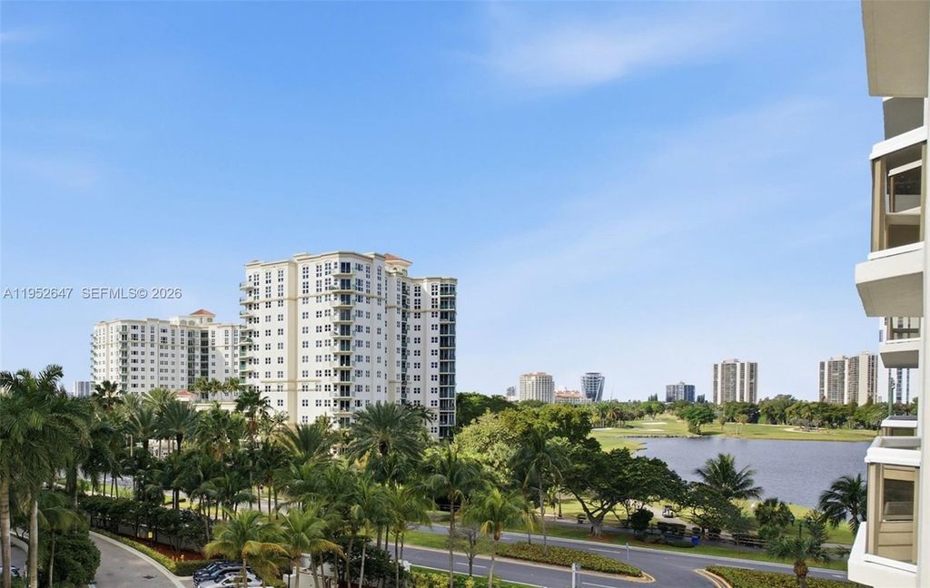 20185 E Country Club Drive 502, Aventura, FL 33180