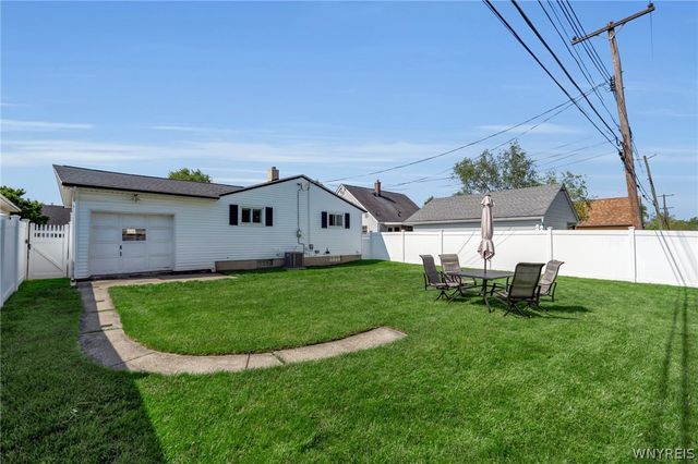 147 Harris Court, Cheektowaga, NY 14225
