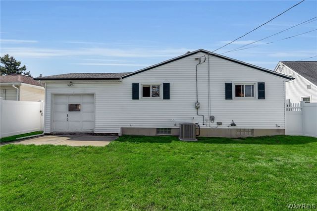 147 Harris Court, Cheektowaga, NY 14225