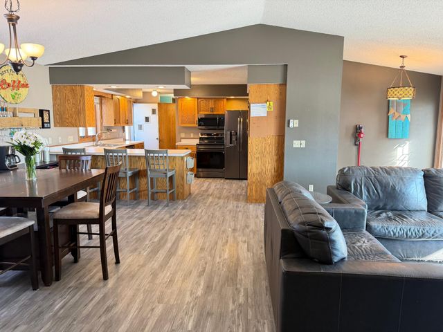 820 3rd Street SE, Elbow Lake, MN 56531