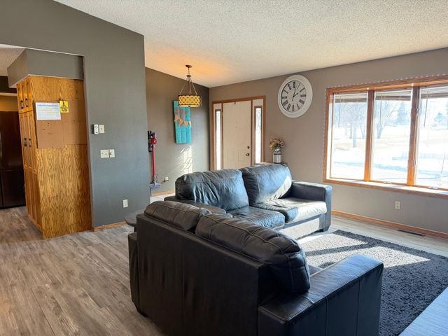 820 3rd Street SE, Elbow Lake, MN 56531