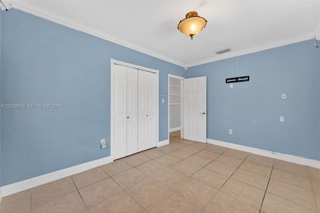 920 NW 35th Ave, Miami, FL 33125