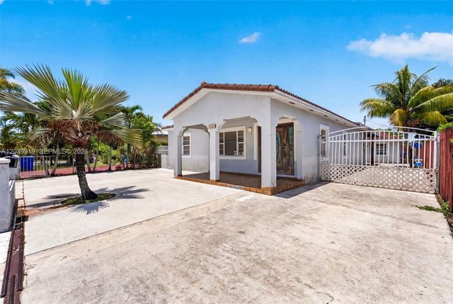 920 NW 35th Ave, Miami, FL 33125