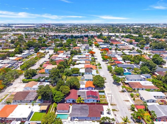 920 NW 35th Ave, Miami, FL 33125