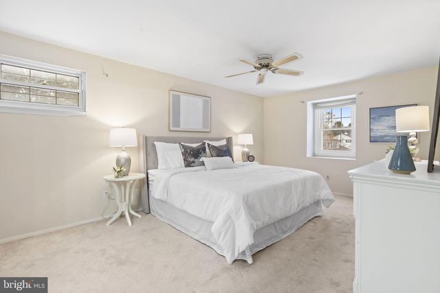 16 AULT CT, Wilmington, DE 19808