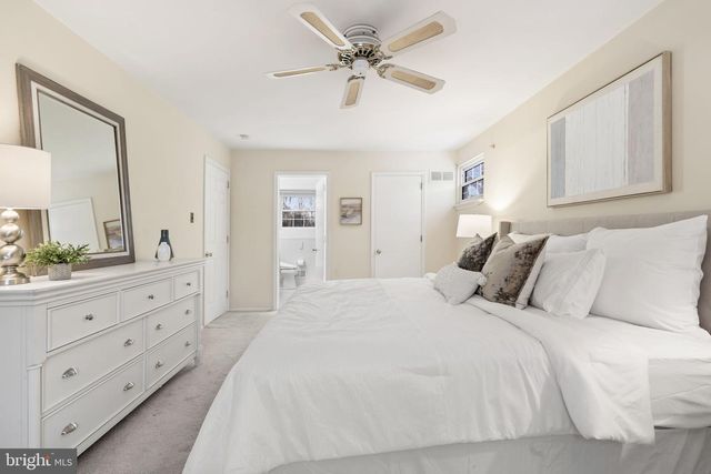 16 AULT CT, Wilmington, DE 19808