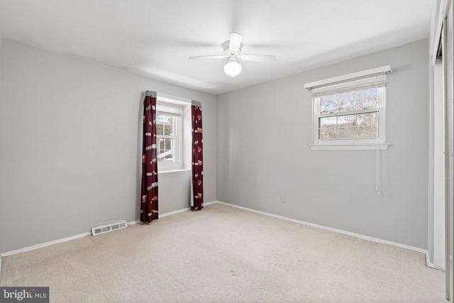 16 AULT CT, Wilmington, DE 19808